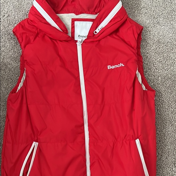Bench woman’s size large vest - Picture 1 of 3
